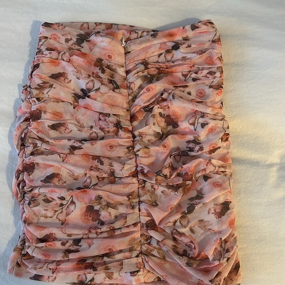 Princess Polly Skirt Set - Picture 3 of 6